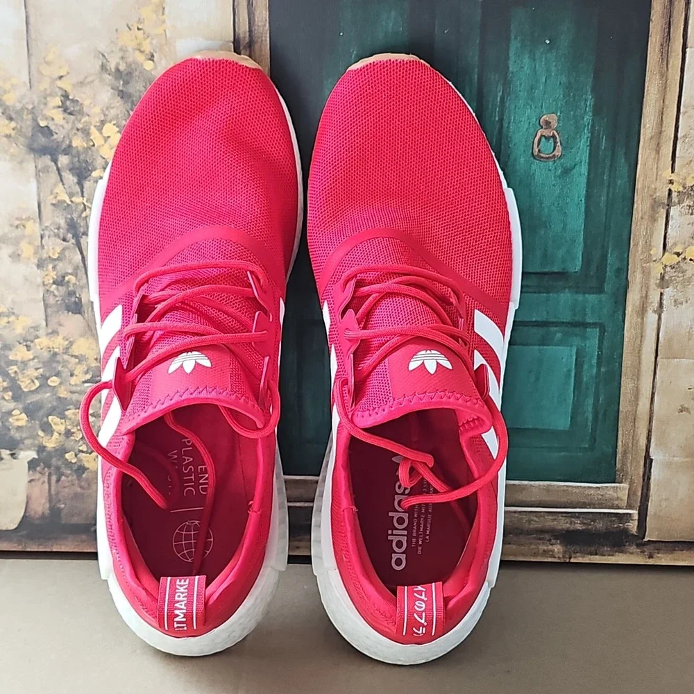 Adidas NMD_R1 Boost Running Shoe / Vivid Red / GY6056 / Size 11 Ultra